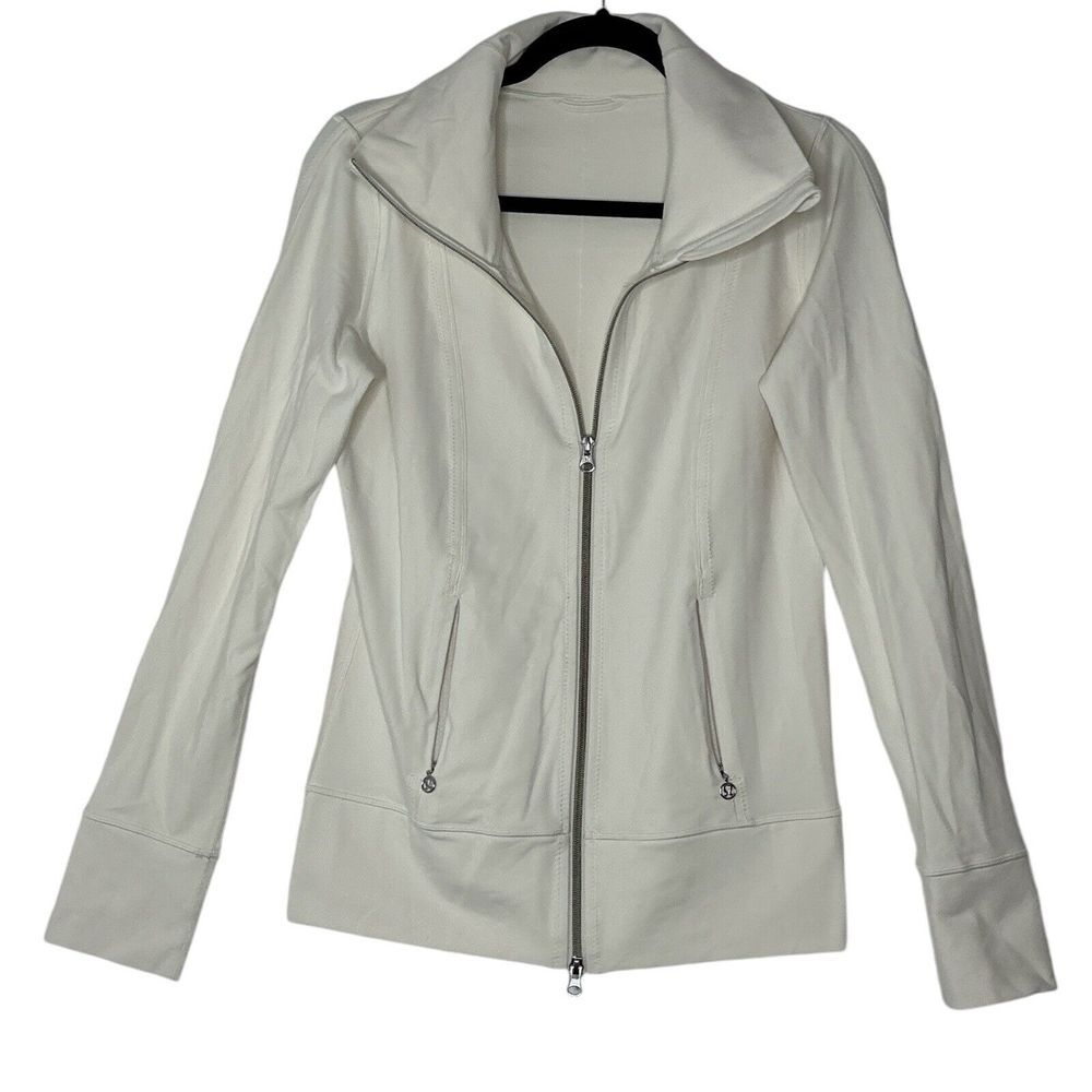Lululemon Daily‎ Yoga Track Jacket Women's Size 6 Ivory Long Sleeve Athleisure